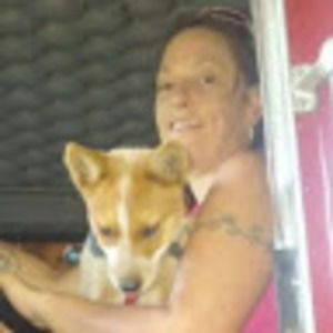 Meet your Posher, Rena